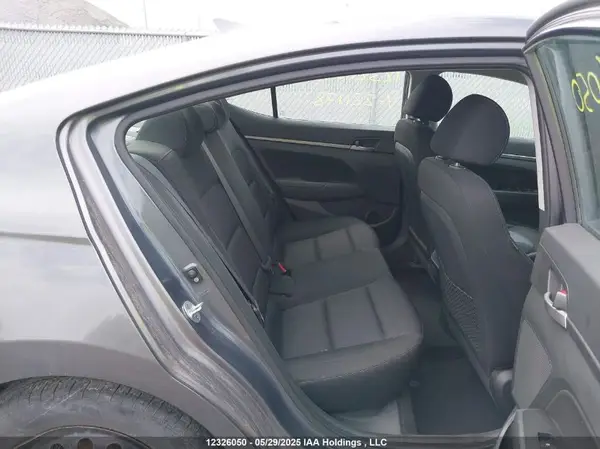 KMHD84LF2HU221178 2017 HYUNDAI ELANTRA - Image 8