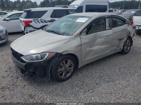 KMHD84LF2HU222573 2017 HYUNDAI ELANTRA - Image 2