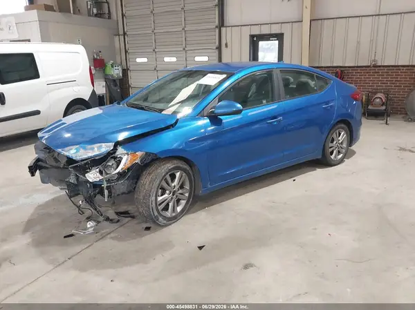 KMHD84LF2HU224789 2017 HYUNDAI ELANTRA - Image 2
