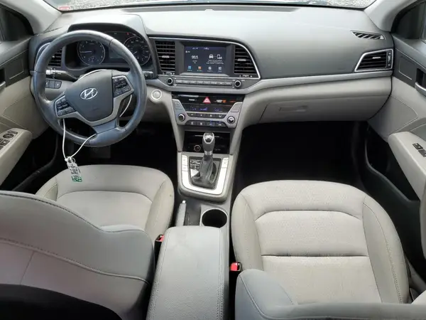 KMHD84LF2HU225909 2017 HYUNDAI ELANTRA - Image 8
