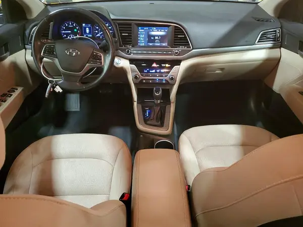 KMHD84LF2HU237381 2017 HYUNDAI ELANTRA - Image 8