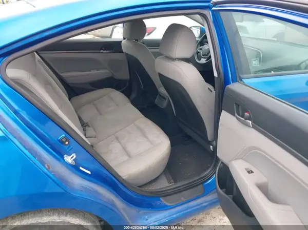 KMHD84LF2HU241866 2017 HYUNDAI ELANTRA - Image 8
