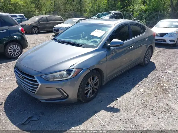 KMHD84LF2HU245531 2017 HYUNDAI ELANTRA - Image 2