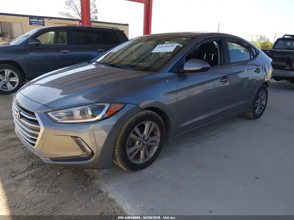 KMHD84LF2HU245612 2017 HYUNDAI ELANTRA - Image 2