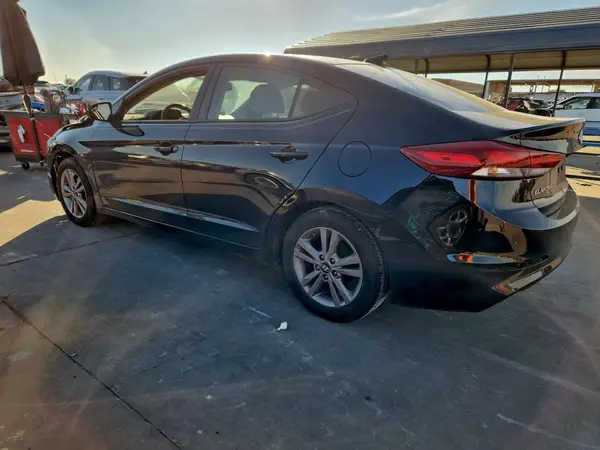 KMHD84LF2HU247019 2017 HYUNDAI ELANTRA - Image 2