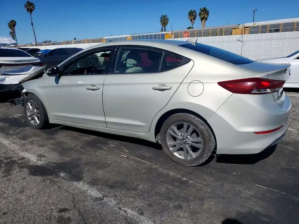 KMHD84LF2HU262748 2017 HYUNDAI ELANTRA - Image 2