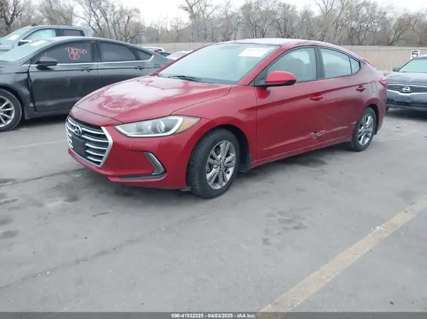 KMHD84LF2HU272907 2017 HYUNDAI ELANTRA - Image 2