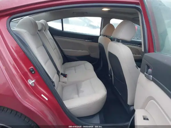 KMHD84LF2HU272907 2017 HYUNDAI ELANTRA - Image 8