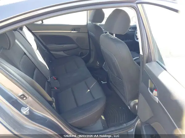 KMHD84LF2HU289254 2017 HYUNDAI ELANTRA - Image 8