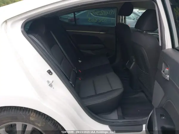 KMHD84LF2HU332863 2017 HYUNDAI ELANTRA - Image 8
