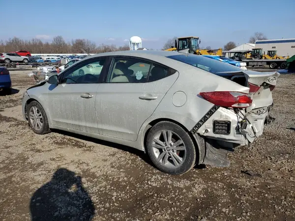 KMHD84LF2HU337318 2017 HYUNDAI ELANTRA - Image 2