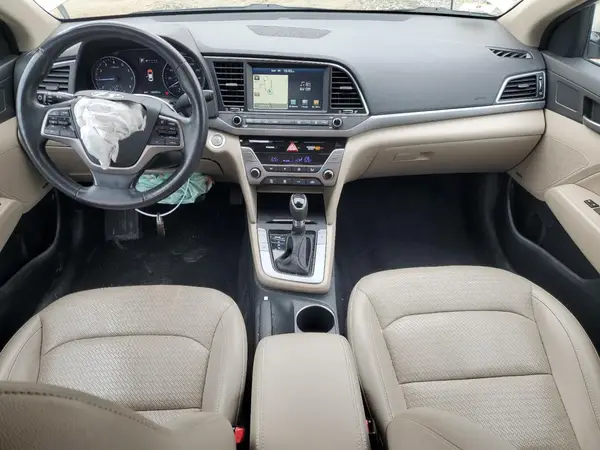 KMHD84LF2HU355592 2017 HYUNDAI ELANTRA - Image 8
