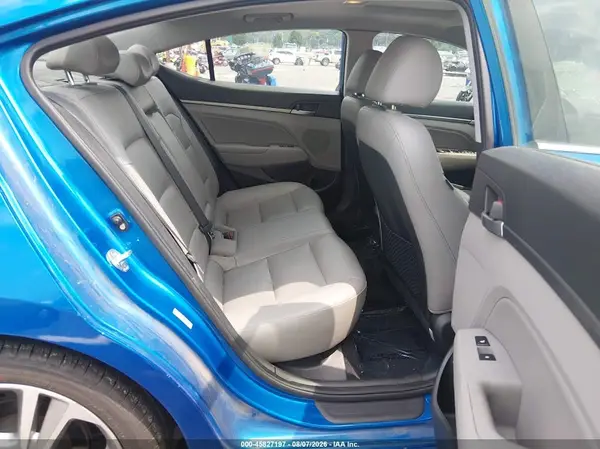 KMHD84LF2HU359870 2017 HYUNDAI ELANTRA - Image 8