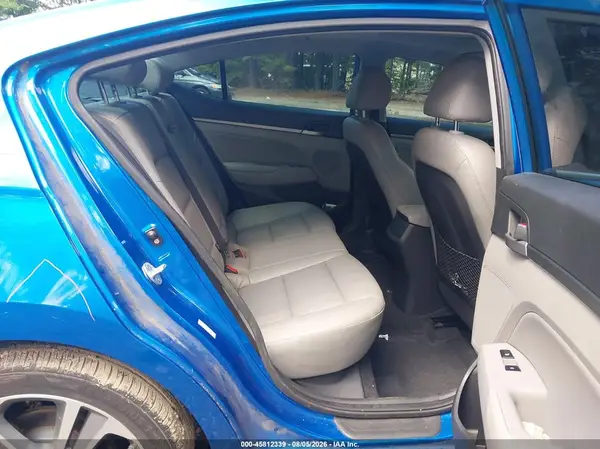 KMHD84LF2HU359898 2017 HYUNDAI ELANTRA - Image 8
