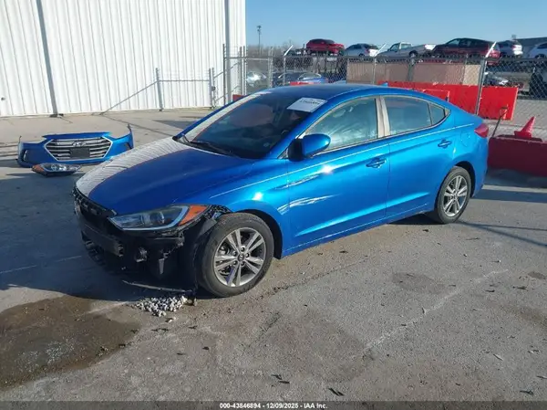 KMHD84LF2HU363207 2017 HYUNDAI ELANTRA - Image 2