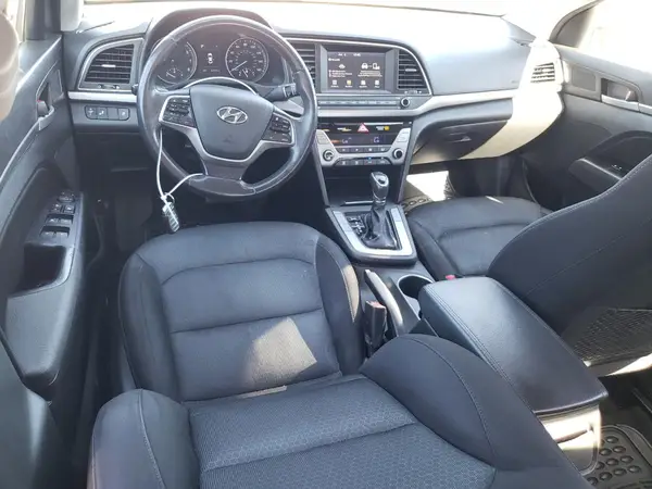 KMHD84LF2HU369508 2017 HYUNDAI ELANTRA - Image 8