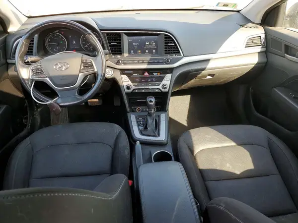 KMHD84LF2HU371338 2017 HYUNDAI ELANTRA - Image 8