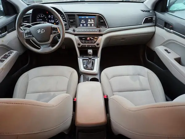 KMHD84LF2HU379682 2017 HYUNDAI ELANTRA - Image 8
