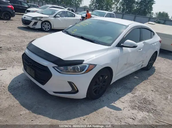 KMHD84LF2HU380993 2017 HYUNDAI ELANTRA - Image 2