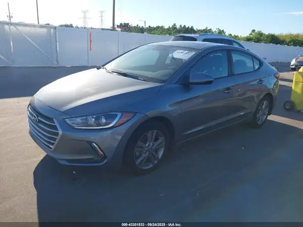 KMHD84LF2HU387488 2017 HYUNDAI ELANTRA - Image 2