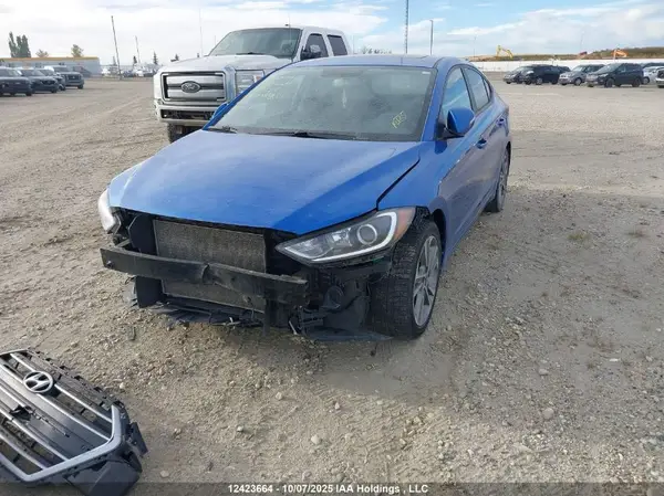 KMHD84LF2HU391637 2017 HYUNDAI ELANTRA - Image 2