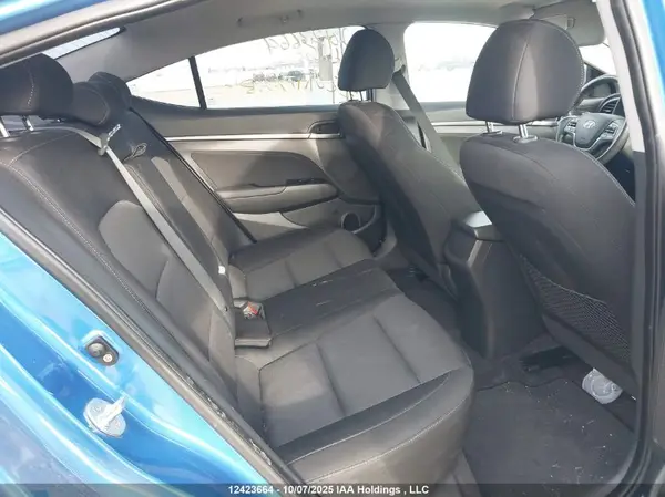 KMHD84LF2HU391637 2017 HYUNDAI ELANTRA - Image 8
