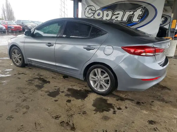KMHD84LF2HU395946 2017 HYUNDAI ELANTRA - Image 2