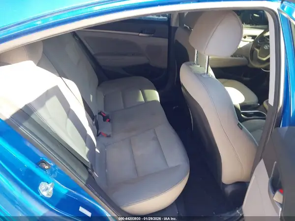 KMHD84LF2HU399169 2017 HYUNDAI ELANTRA - Image 8