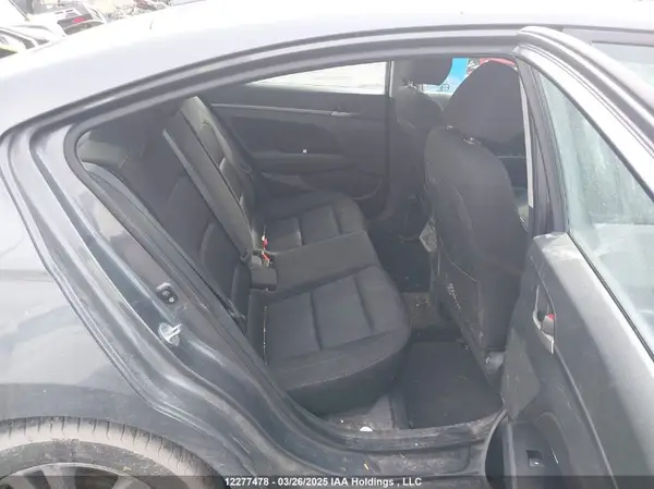 KMHD84LF2HU401938 2017 HYUNDAI ELANTRA - Image 8