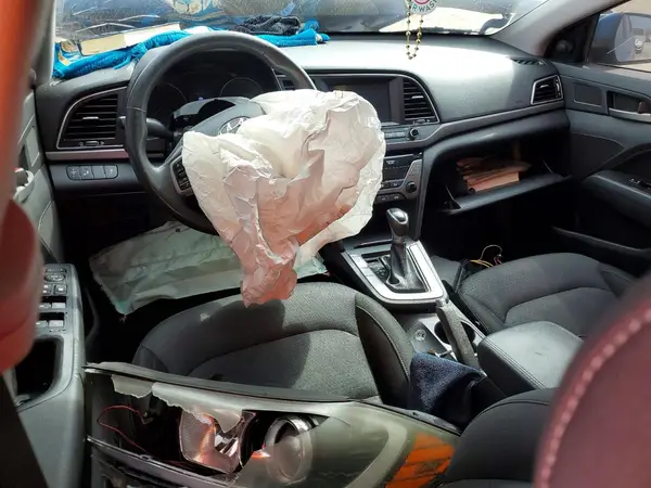 KMHD84LF2HU407013 2017 HYUNDAI ELANTRA - Image 8