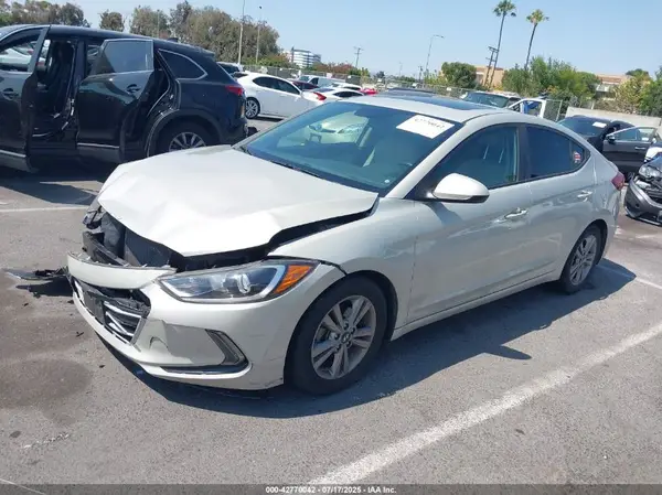 KMHD84LF2HU418111 2017 HYUNDAI ELANTRA - Image 2