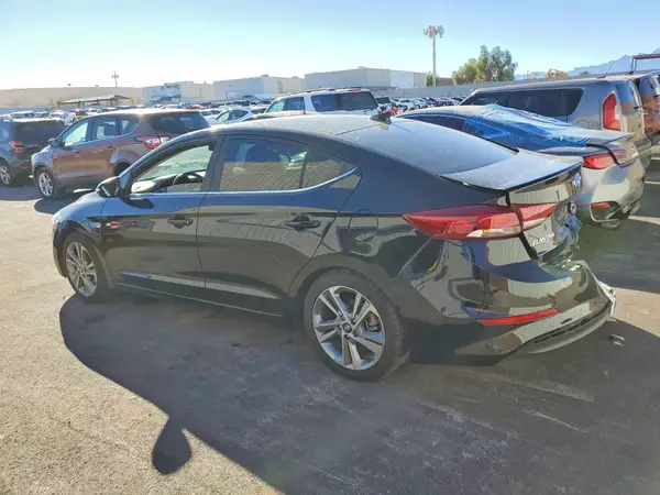 KMHD84LF2JU452653 2018 HYUNDAI ELANTRA - Image 2