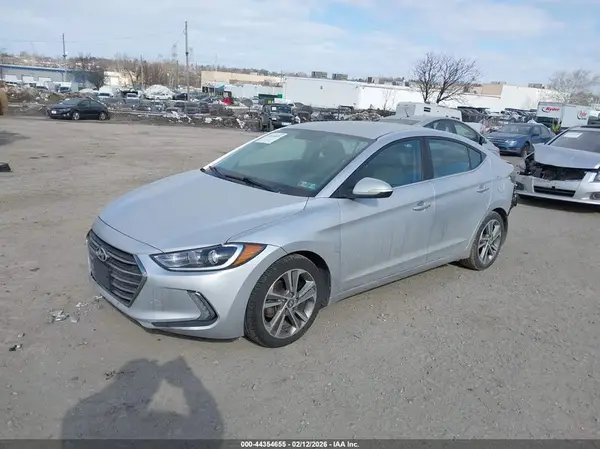 KMHD84LF2JU455536 2018 HYUNDAI ELANTRA - Image 2