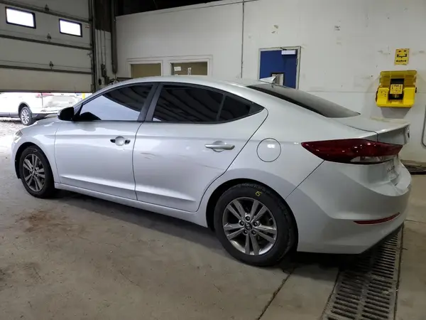 KMHD84LF2JU457450 2018 HYUNDAI ELANTRA - Image 2