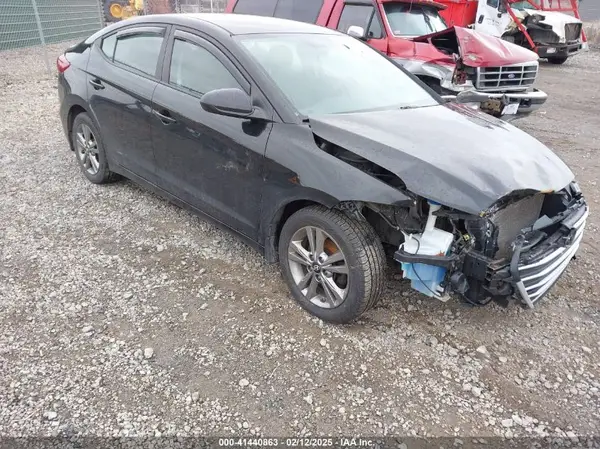 KMHD84LF2JU465970 2018 HYUNDAI ELANTRA - Image 1