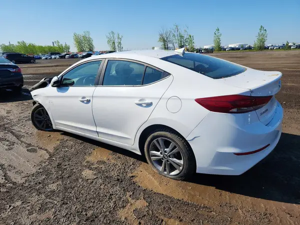 KMHD84LF2JU467282 2018 HYUNDAI ELANTRA - Image 2
