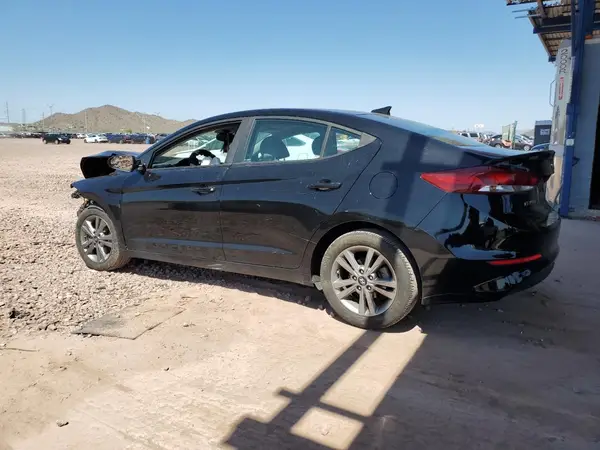 KMHD84LF2JU468769 2018 HYUNDAI ELANTRA - Image 2