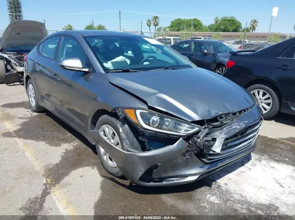 KMHD84LF2JU469369 2018 HYUNDAI ELANTRA - Image 1