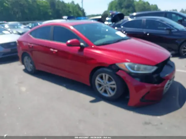 KMHD84LF2JU469775 2018 HYUNDAI ELANTRA - Image 1