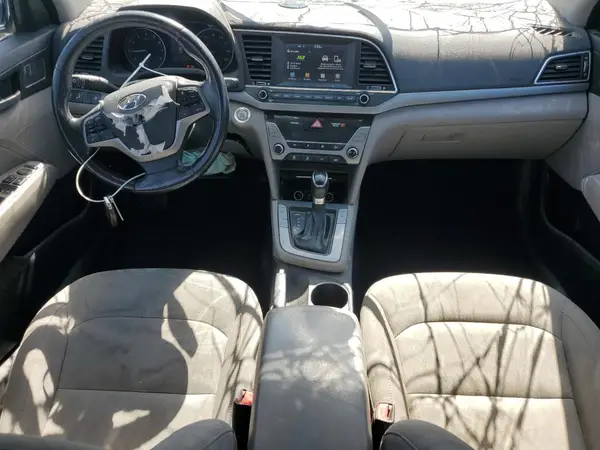KMHD84LF2JU470702 2018 HYUNDAI ELANTRA - Image 8