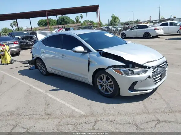 KMHD84LF2JU473163 2018 HYUNDAI ELANTRA - Image 1