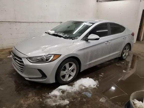 KMHD84LF2JU475480 2018 HYUNDAI ELANTRA - Image 1