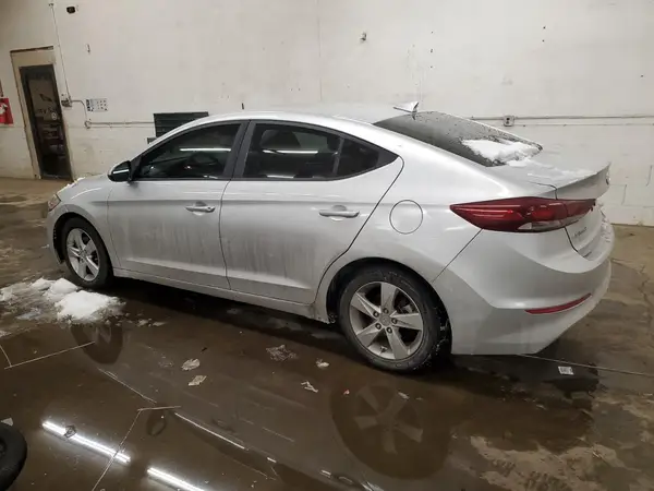 KMHD84LF2JU475480 2018 HYUNDAI ELANTRA - Image 2