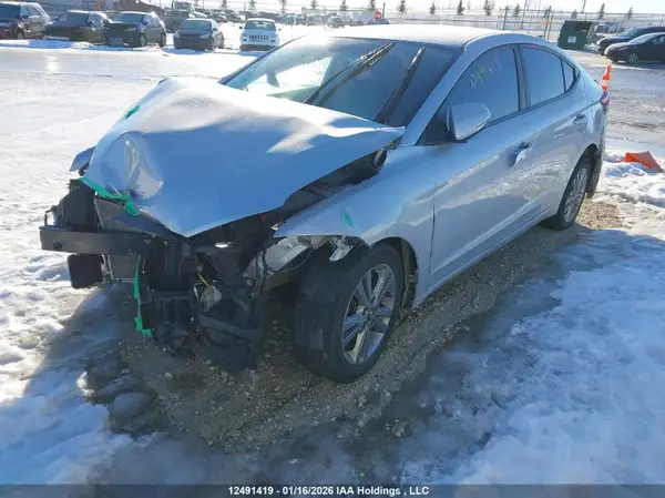 KMHD84LF2JU479495 2018 HYUNDAI ELANTRA - Image 2