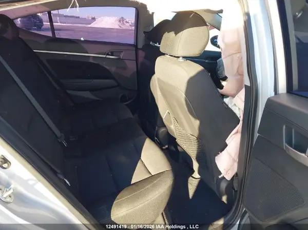 KMHD84LF2JU479495 2018 HYUNDAI ELANTRA - Image 8