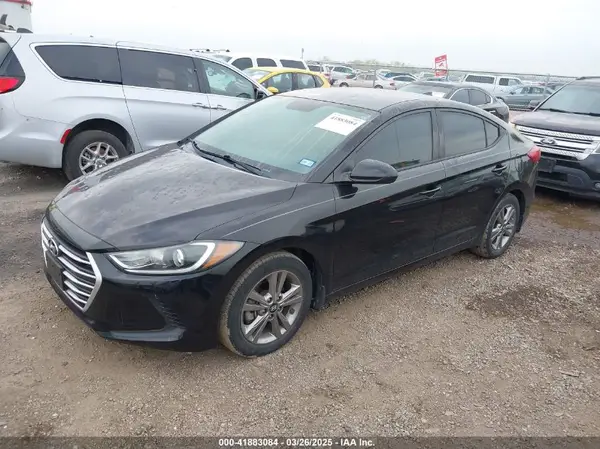 KMHD84LF2JU492179 2018 HYUNDAI ELANTRA - Image 2
