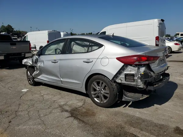 KMHD84LF2JU493199 2018 HYUNDAI ELANTRA - Image 2