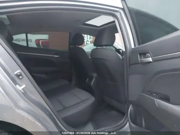 KMHD84LF2JU499200 2018 HYUNDAI ELANTRA - Image 8