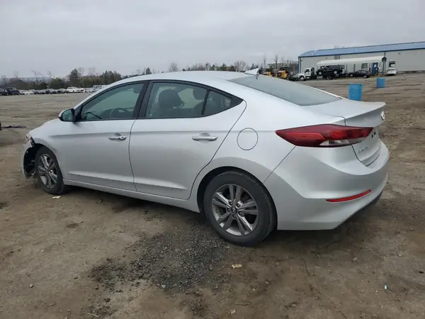 KMHD84LF2JU499732 2018 HYUNDAI ELANTRA - Image 2