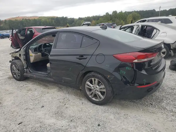 KMHD84LF2JU502922 2018 HYUNDAI ELANTRA - Image 2